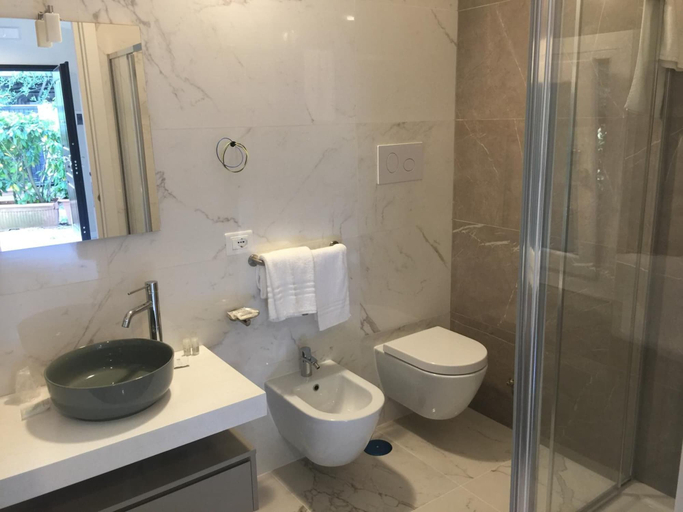 Bathroom 5, Hotel Le Piane, Salerno