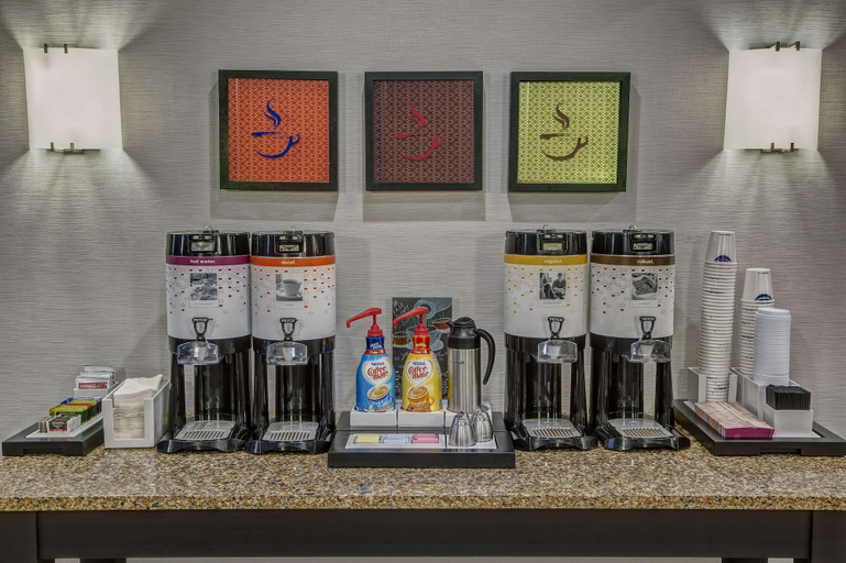 Food & Drinks 5, Hampton Inn & Suites Memphis-Wolfchase Galleria, Shelby