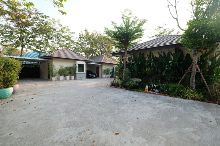 Exterior & Views 2, Rakkan Resort 2, Muang Nakhon Sawan
