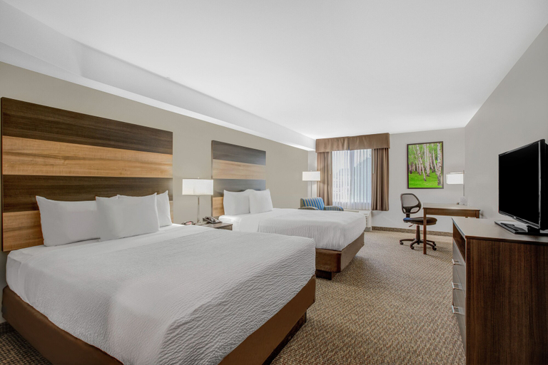 Bedroom 3, Days Inn & Suites by Wyndham Lindsay, Kawartha Lakes