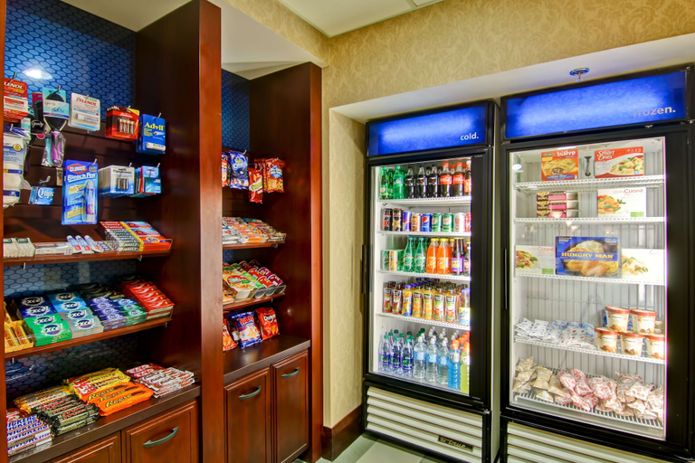 Food & Drinks 5, Hampton Inn & Suites by Hilton - Guelph, Wellington