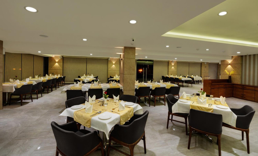 Food & Drinks 5, Hotel Suba Elite Vadodara, Vadodara