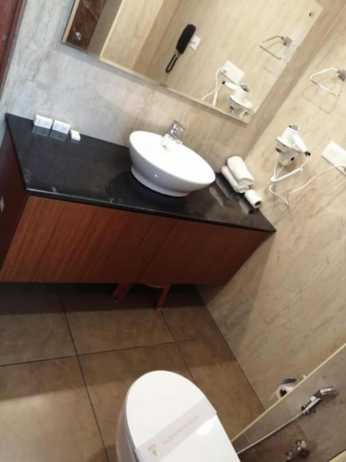 Bathroom 4, Hotel Aida, Kottayam
