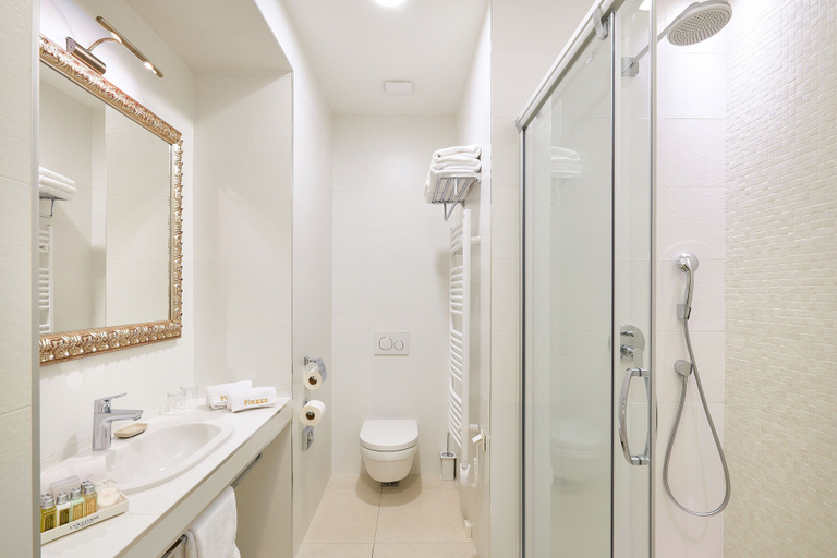 Bathroom 4, Piazza Heritage Hotel, Split
