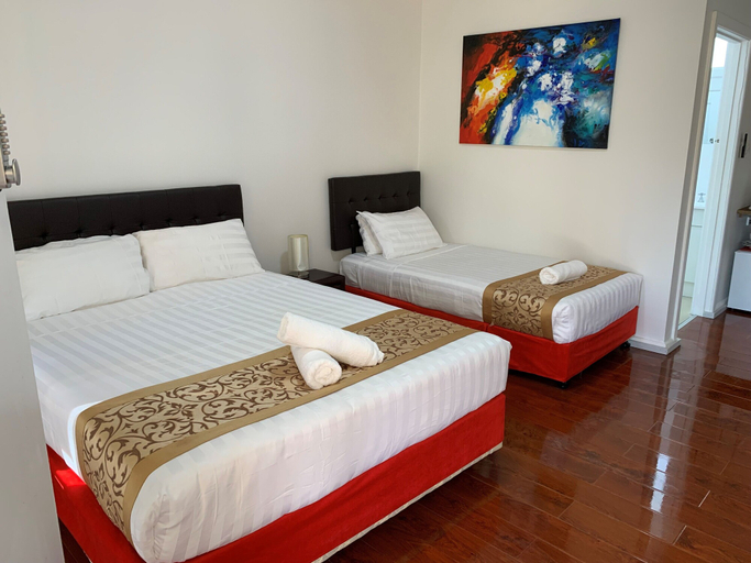 Bedroom 1, Torrumbarry Motel, Campaspe - Rochester