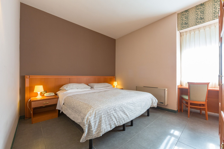 Bedroom 4, Hotel Miro', Pistoia