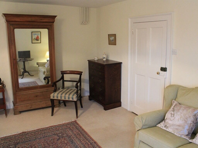 Others 4, Church Farmhouse B & B, Suffolk