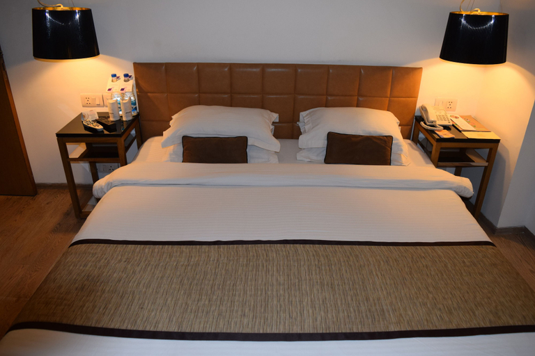 Bedroom 3, Hotel Palace Heights, Delhi