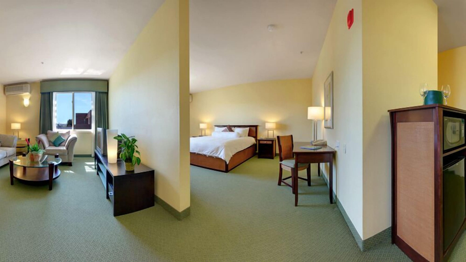 Bedroom 3, DoubleTree by Hilton Napa Valley - American Canyon, Napa