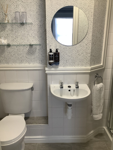 Bathroom 4, Brunswick Bed & Breakfast, Dorset