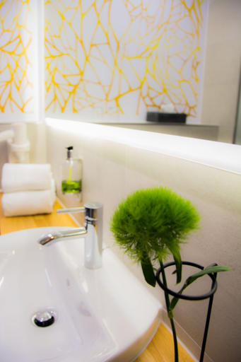 Bathroom 4, Hotel Central Hof, Hof