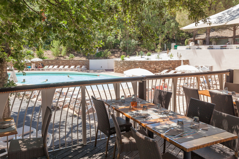 Food & Drinks 4, Hôtel Résidence Pierre & Vacances Les Restanques du Golfe de Saint-Tropez, Var