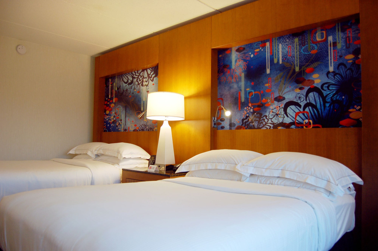 Bedroom 3, Hilton Long Island/Huntington, Suffolk
