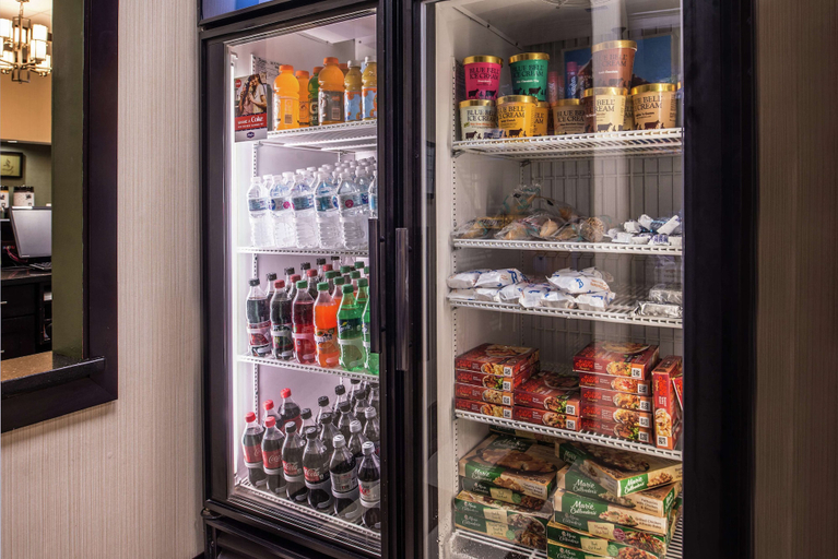 Food & Drinks 5, Hampton Inn & Suites Big Spring, Howard