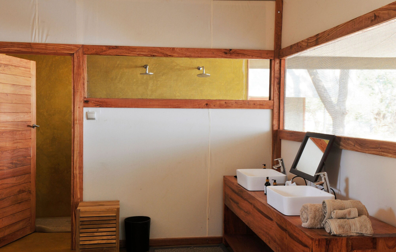 Bedroom, Potato Bush Camp, Luangwa