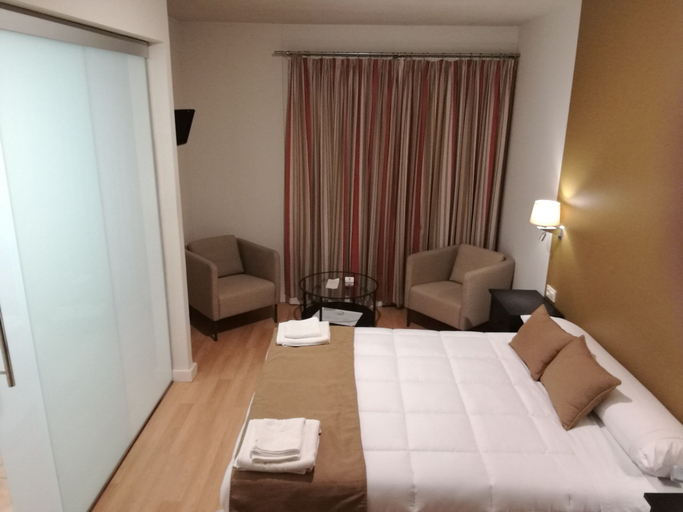 Bedroom 2, Hotel Moya, Cáceres