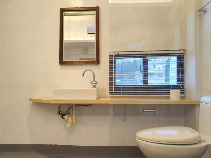 Bathroom 4, Honey House Tainan, Tainan