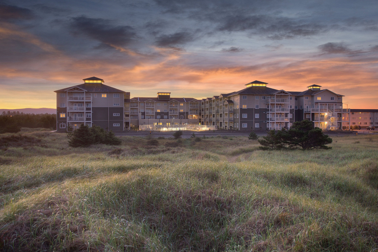 Exterior & Views 2, WorldMark Long Beach, Pacific