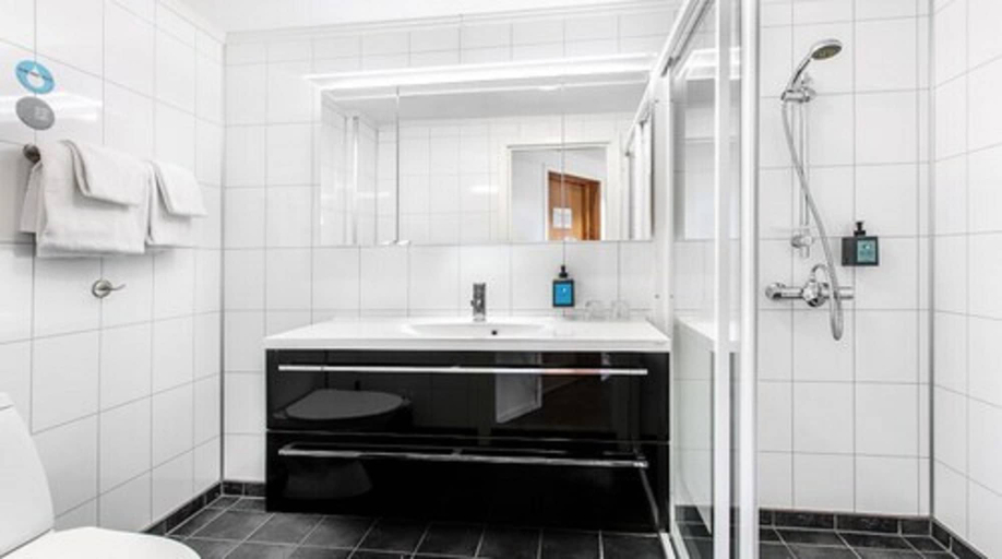 Bathroom 5, Comfort Hotel Fosna, Kristiansund