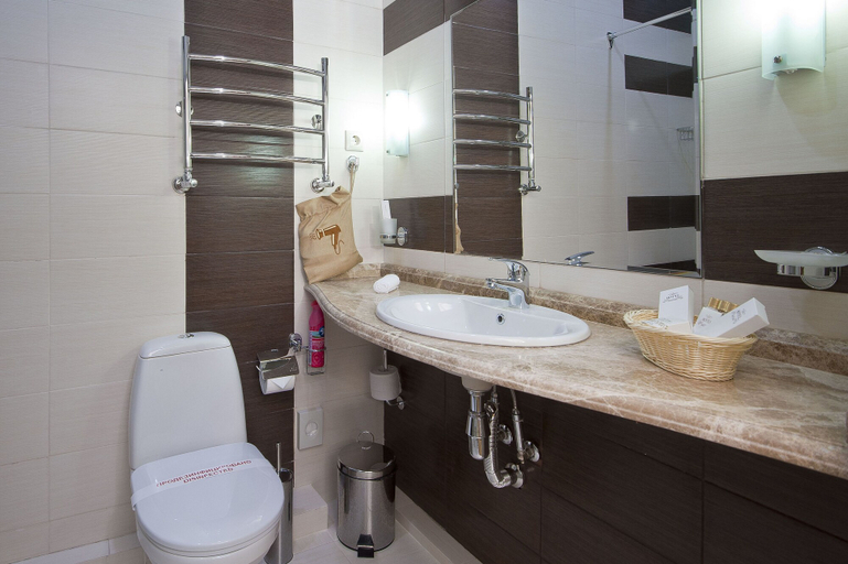 Bathroom 4, Amici Grand Hotel, Krasnodar gorsovet