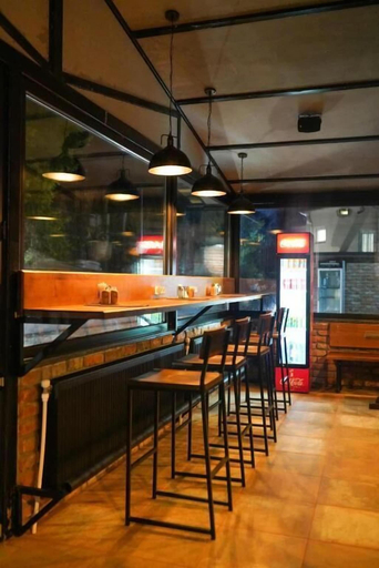 Food & Drinks 5, Ticiani 13, Kutaisi