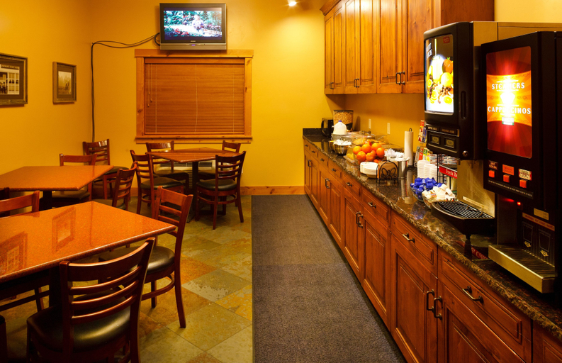 Food & Drinks 5, Cowboy Village Resort, Teton