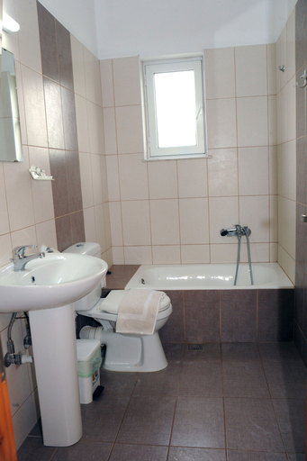 Bathroom 5, Evilion Hotel, Crete