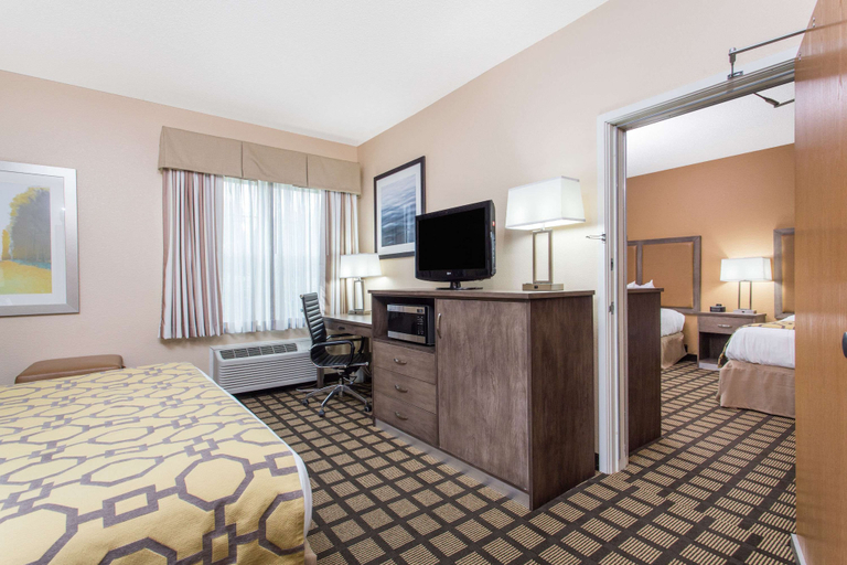Bedroom 3, Baymont by Wyndham Plymouth, Sheboygan
