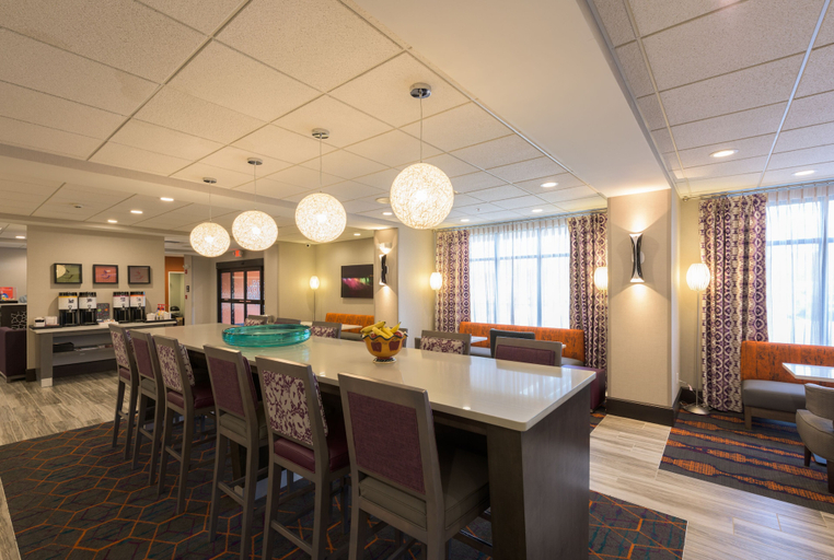 Food & Drinks 5, Hampton Inn Buffalo-Hamburg, Erie