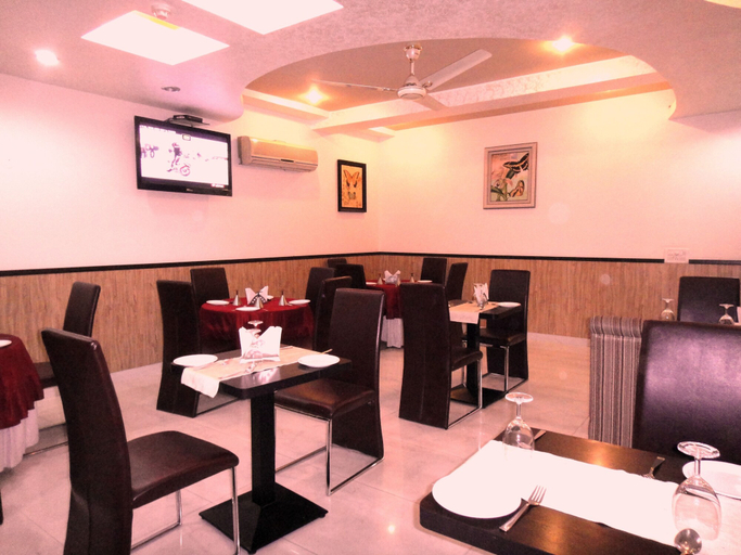 Food & Drinks 5, Hotel Orbit-34, Chandigarh