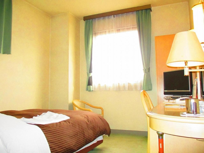 Bedroom 2, Oyama Palace Hotel, Oyama