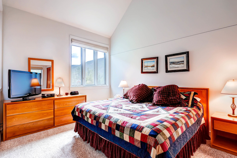 Bedroom 2, Forest Condominiums by Vail Resorts, Summit