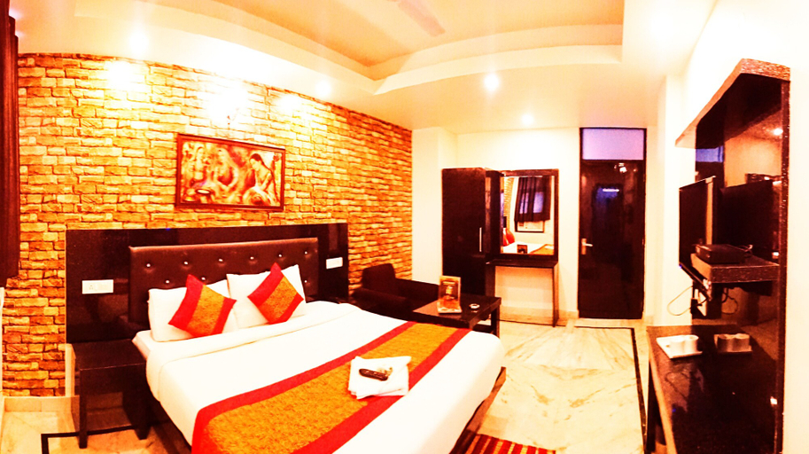 Bedroom 4, Hotel Noida International, Gautam Buddha Nagar