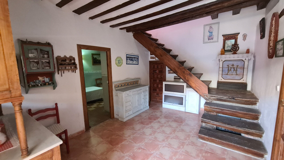 Others 5, Casa Palacio Conde de Garcinarro, Cuenca