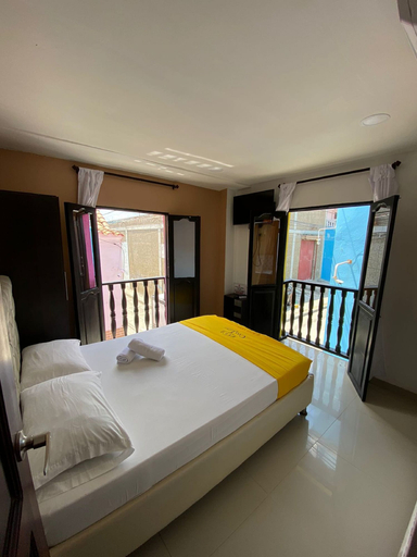 Bedroom 3, CL-5 Habitación con balcón en Getsemaní, Cartagena de Indias