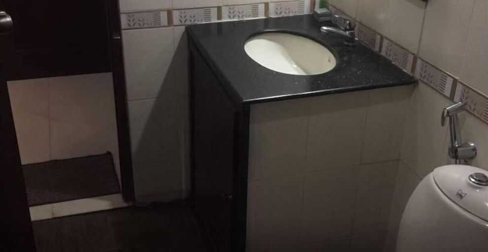 Bathroom, Hotel Horizon International, Thrissur