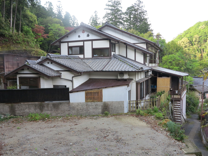 Exterior & Views 2, J-Hoppers Kumano Yunomine Guesthouse - Hostel, Kyōtanabe
