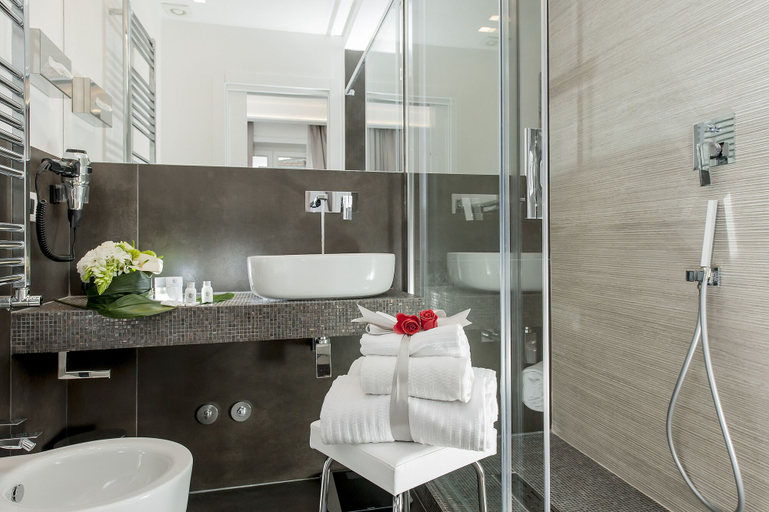 Bathroom 5, Vatican Style, Rome