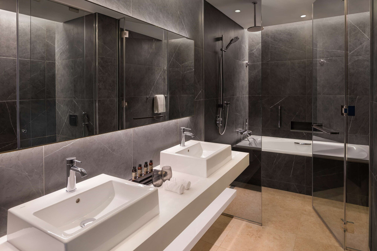 Bathroom 5, The WB Abu Dhabi, Curio Collection by Hilton, Yas Island