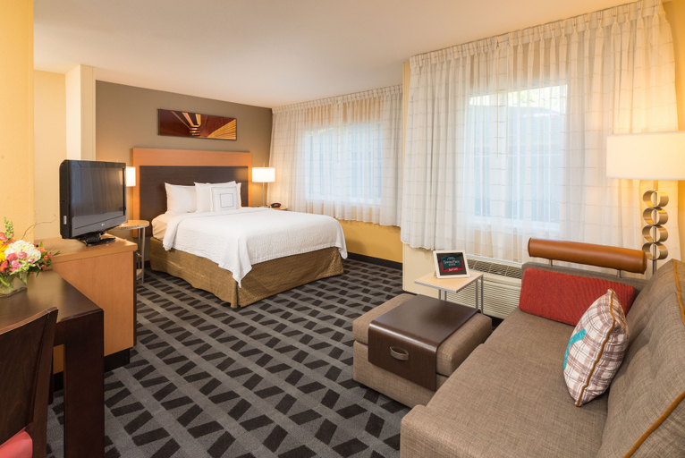Bedroom 4, TownePlace Suites by Marriott Bend, Deschutes