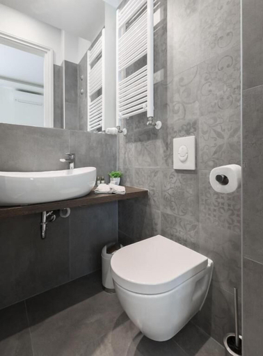 Bathroom 2, Aurelia Antik, Zagreb
