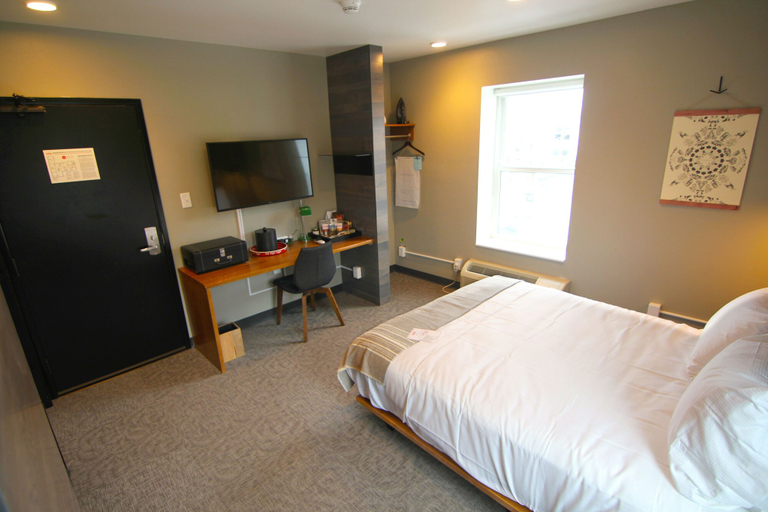 Bedroom 3, The Oxbow Hotel, Eau Claire