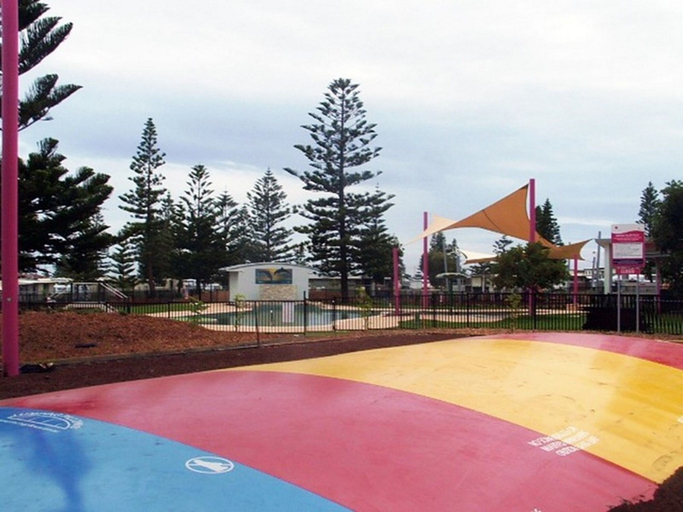 Sport & Beauty 4, NRMA Toowoon Bay Holiday Park, Wyong - South and West