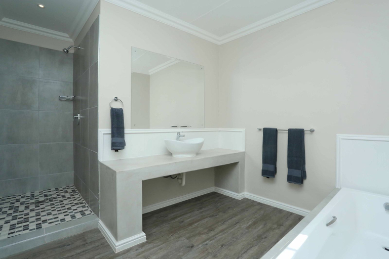 Bathroom 3, Eagle Cove, City of Johannesburg