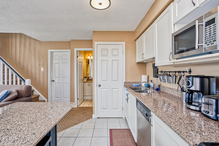 Dining Room 18