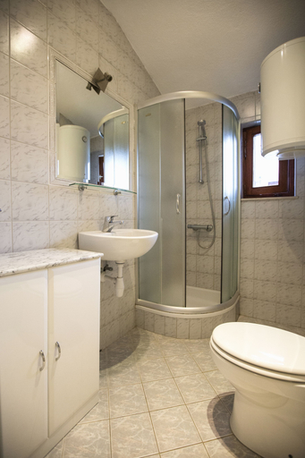 Bathroom 4, Apartments Bago, Trogir