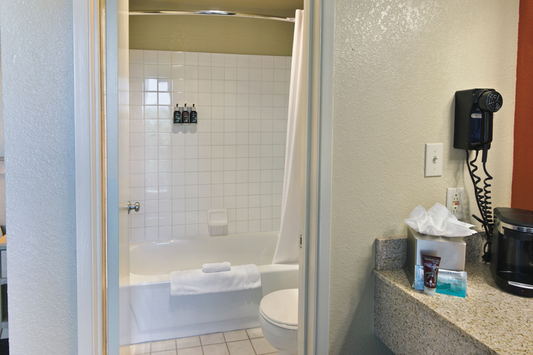 Bathroom 4, Oxnard Inn Lancaster, Los Angeles