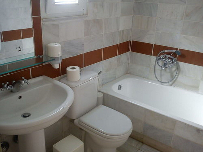 Bathroom 3, Panselinos Hotel, North Aegean