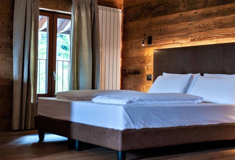 Bedroom 4, Orobie Alps Resort, Bergamo