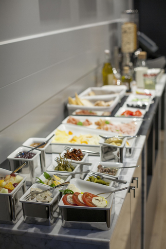 Food & Drinks 5, Ilonn Boutique Limanowskiego, Poznań City